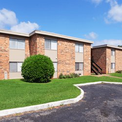 brick building  at the Oakley apartment homes in Tuscaloosa, AL