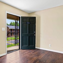 wood floor apartment entrance at the Oakley apartment homes in Tuscaloosa, AL